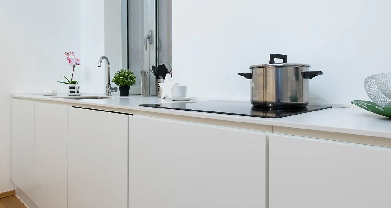 Monte Amiata Rooms Milano 0*,